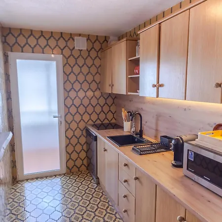 A Pie De Playa Con Ascensor Y Workspace By Delucaco * Altea
