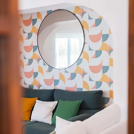 A Pie De Playa Con Ascensor Y Workspace By Delucaco Altea