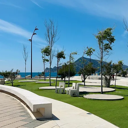 A Pie De Playa Con Ascensor Y Workspace By Delucaco